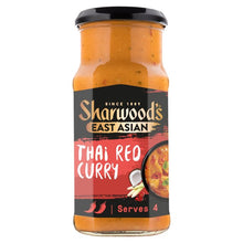 Load image into Gallery viewer, Sharwood&#39;s Thai Curry Sauce 415g

