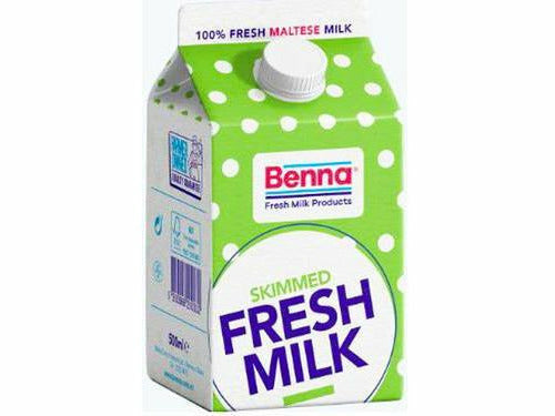 Benna Milk Skimmed 0.3% Fat 500ml Meats & Eats