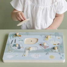 Load image into Gallery viewer, Wooden Sound Puzzle Little Goose Meats &amp; Eats
