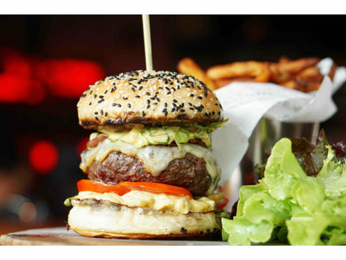Fresh wagyu beef burgers 1x200g Meats & Eats