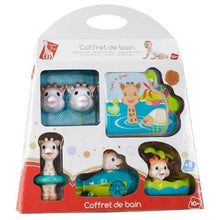 Load image into Gallery viewer, Sophie the Giraffe Bathtime Set ( DISPLAY PRODUCT - THE BOX IS FADED )
